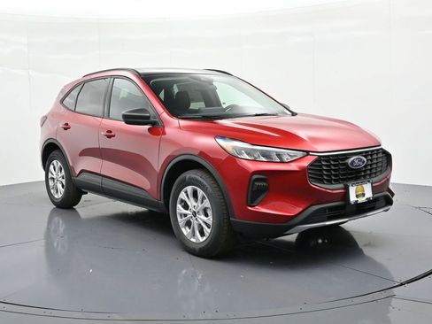 New 2026 Ford Escape Active w/ Active Premium Tech Pack image 4