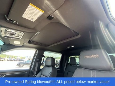 Used 2025 Chevrolet Silverado 3500 High Country w/ High Country Premium Package AWD/4WD image 32