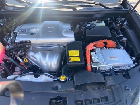 Used 2013 Lexus ES 300h image 15