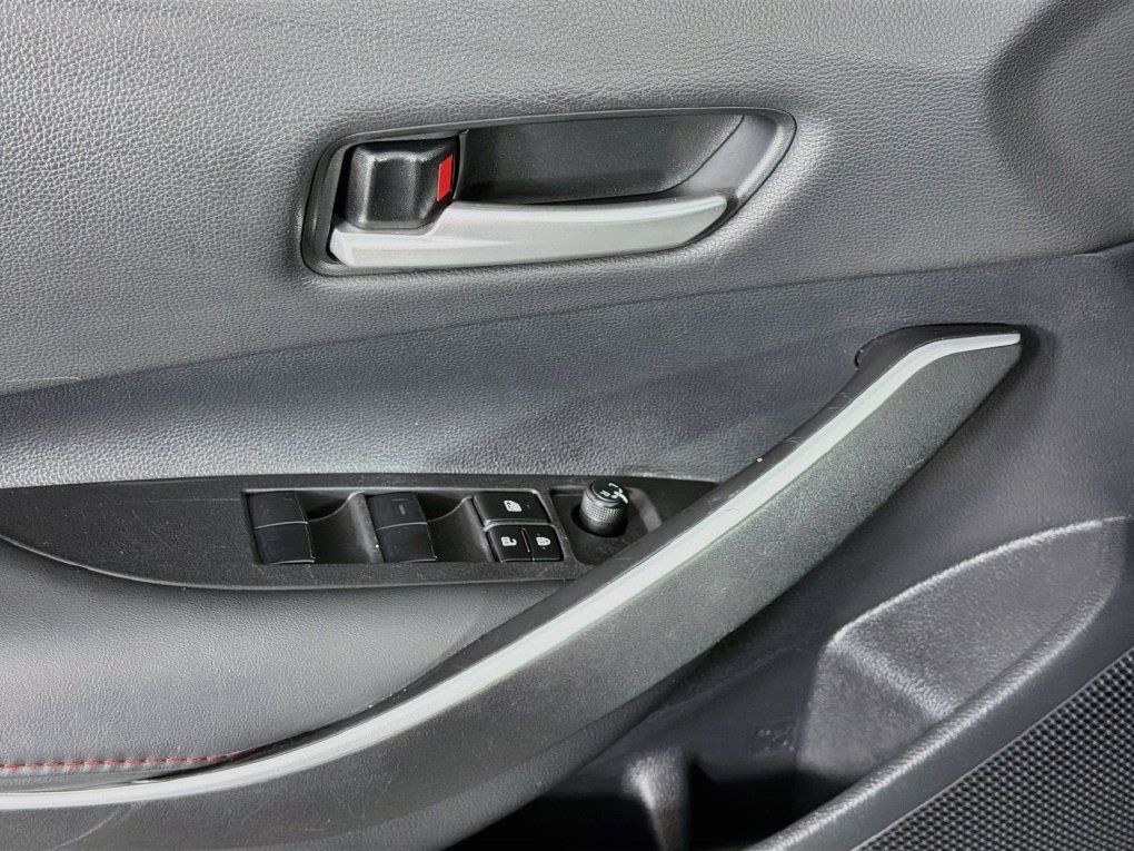 Used 2025 Toyota Corolla SE FWD image 23