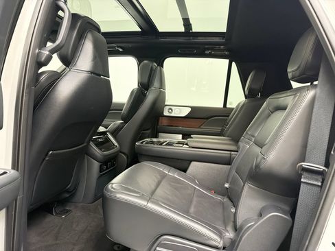 Certified 2023 Lincoln Navigator L Reserve AWD/4WD image 22