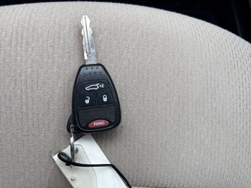 Used 2012 Chrysler 200 LX image 25