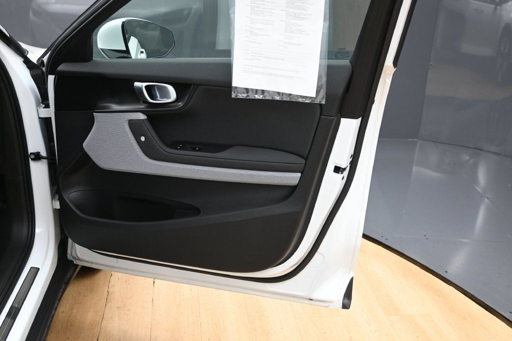 Used 2024 Polestar Polestar 2 AWD/4WD image 25