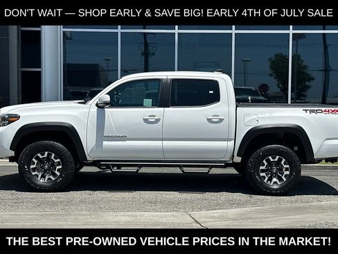 Used 2023 Toyota Tacoma TRD Off-Road AWD/4WD image 7