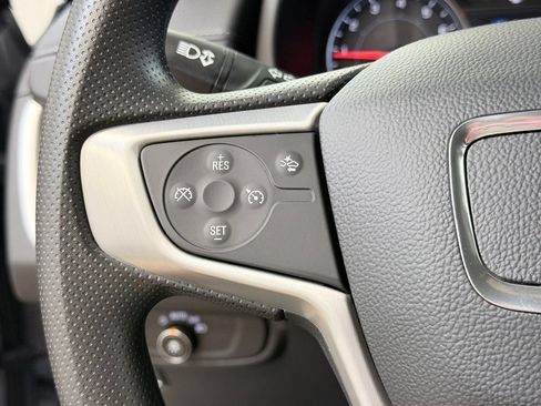 Used 2024 GMC Terrain SLE w/ Driver Convenience Package FWD image 45