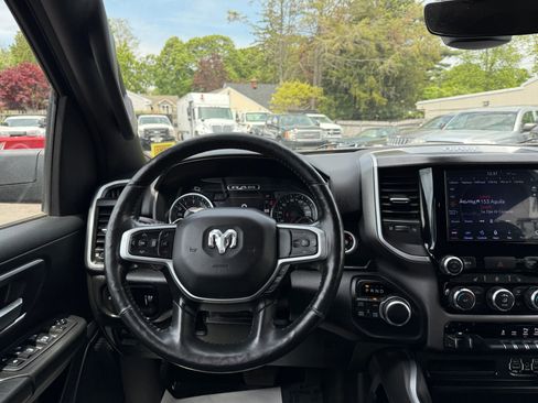 Used 2020 RAM 1500 Big Horn AWD/4WD image 14