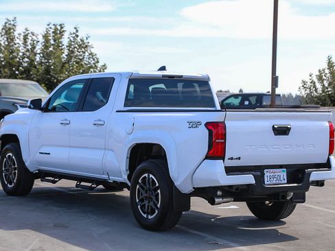 Used 2026 Toyota Tacoma TRD Sport AWD/4WD image 7