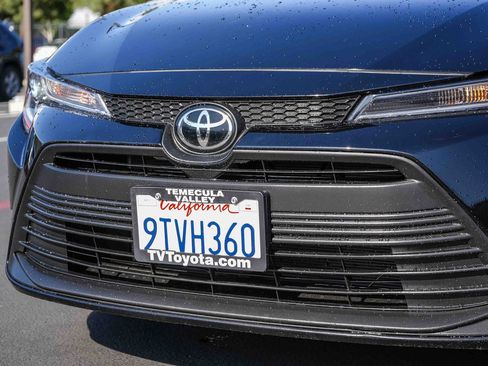 Certified 2025 Toyota Corolla LE FWD image 6