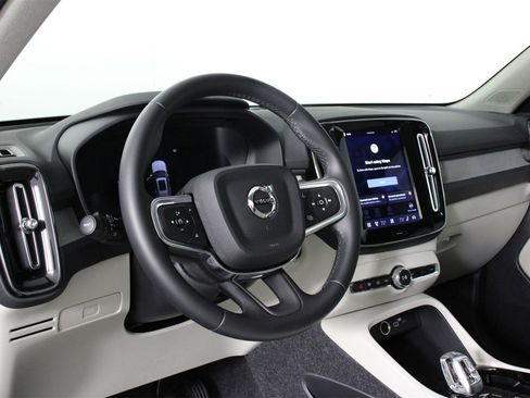 Used 2026 Volvo XC40 B5 Plus w/ Protection Package Premier image 14