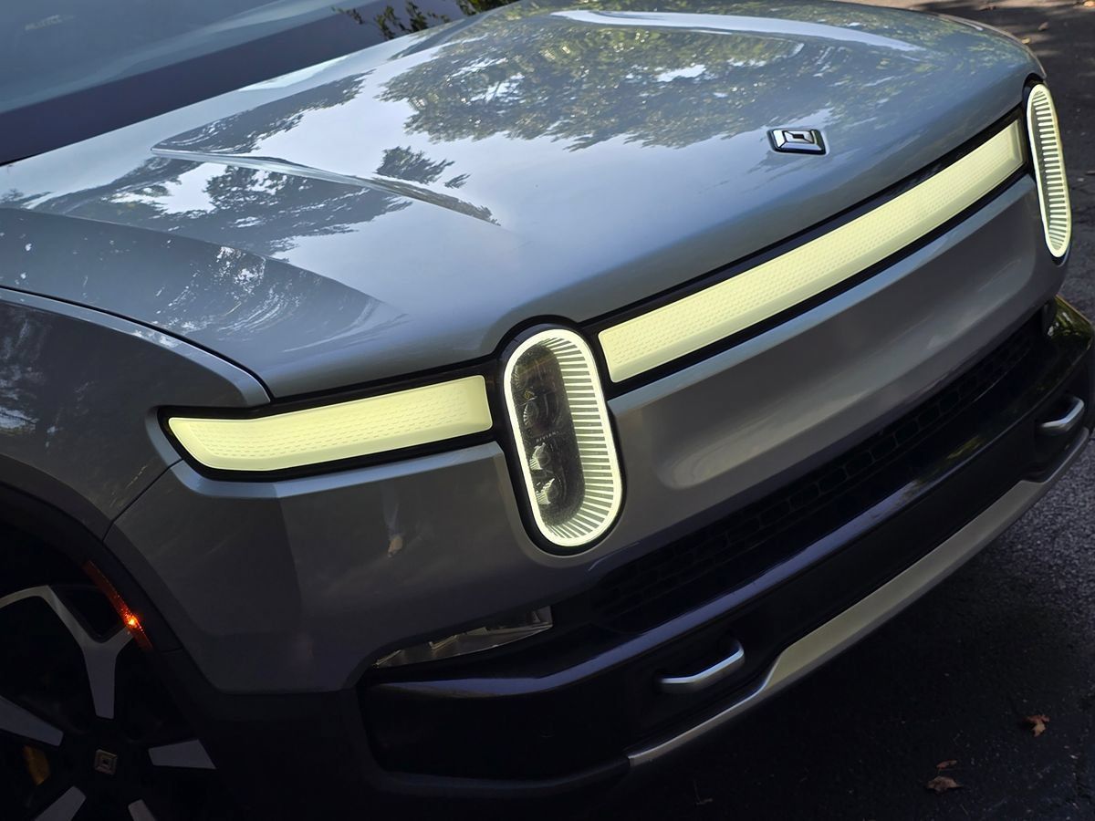 Used 2023 Rivian R1S Adventure Quad AWD/4WD image 63