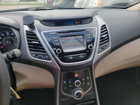 Used 2016 Hyundai Elantra SE w/ Option Group 02 image 12