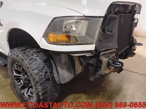 Used 2018 RAM 2500 SLT AWD/4WD image 17