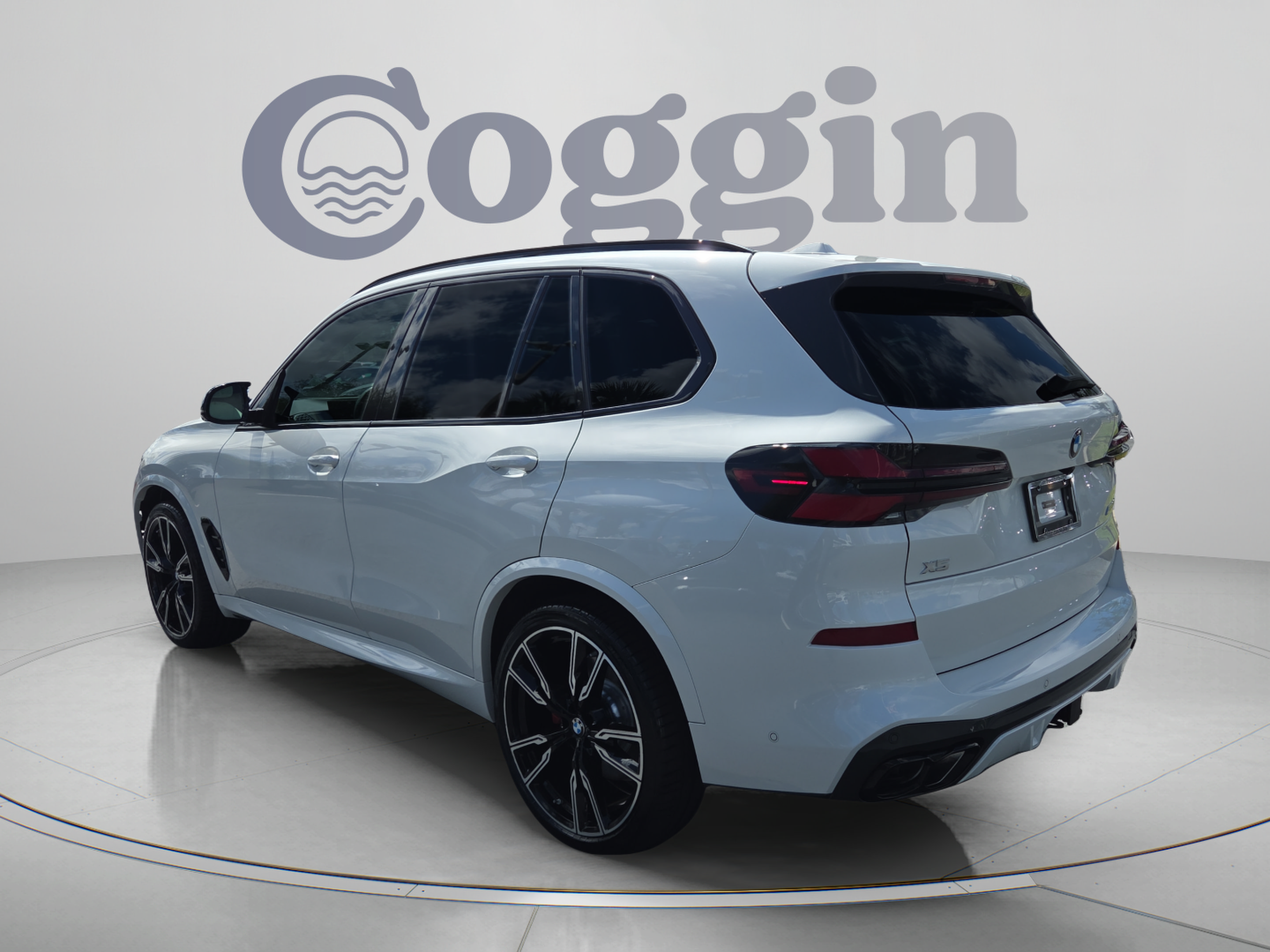 Used 2026 BMW X5 M60i w/ Executive Package AWD/4WD image 3