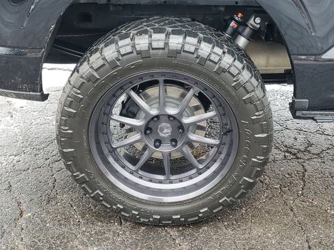 Used 2023 Ford F150 Platinum w/ FX4 Off-Road Package image 7