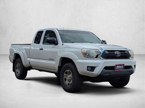 Used 2015 Toyota Tacoma 4x4 Access Cab V6 w/ SR5 Package image 3