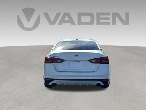 Used 2021 Nissan Altima 2.5 SV w/ SV Premium Package FWD image 22