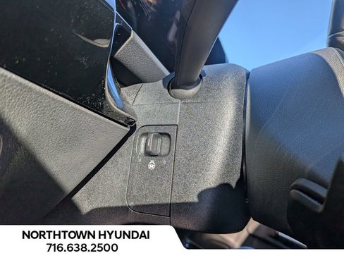 Used 2021 Mercedes-Benz GLA 250 4MATIC image 27