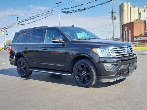 Used 2020 Ford Expedition XLT w/ Equipment Group 202A AWD/4WD image 2