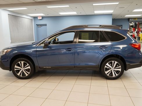 Used 2019 Subaru Outback 2.5i Limited w/ Popular Package #2 image 2