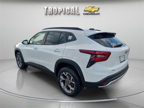 New 2026 Chevrolet Trax LT image 5