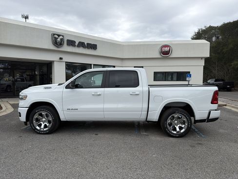 New 2026 RAM 1500 4x4 Crew Cab image 6