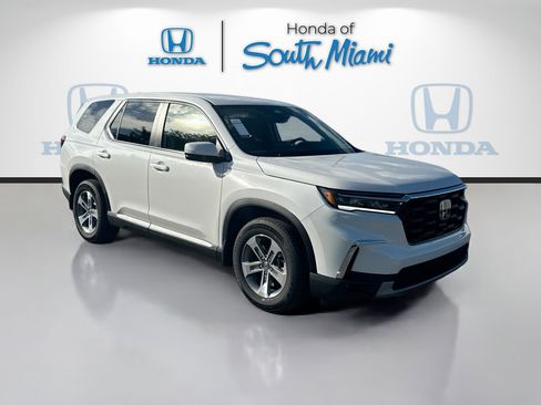New 2025 Honda Pilot EX-L image 1