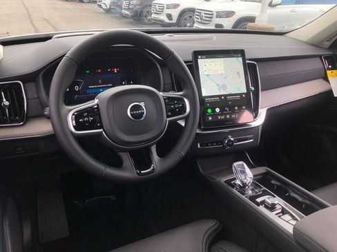 New 2026 Volvo XC90 B5 Ultra w/ Protection Package Premier image 16