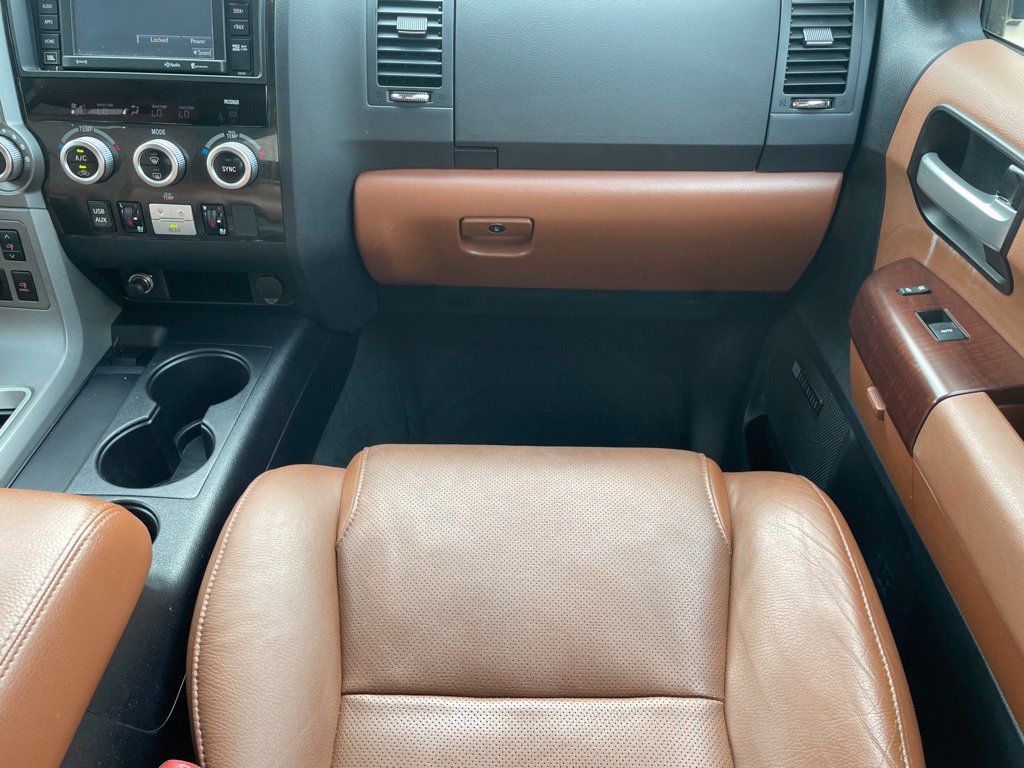 Used 2017 Toyota Sequoia Platinum RWD image 26