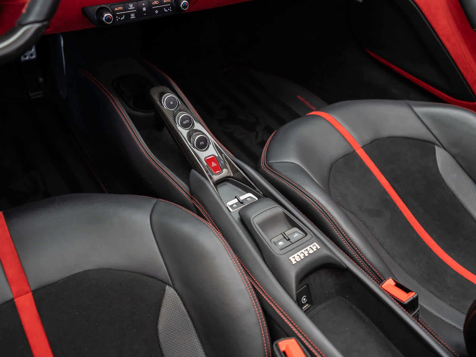 Used 2022 Ferrari F8 Tributo RWD image 18