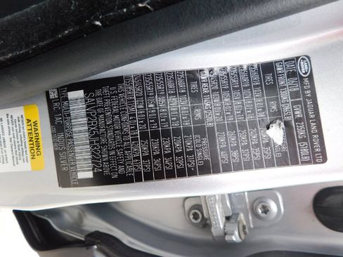 Used 2018 Land Rover Range Rover Evoque SE image 24