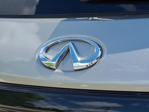 Used 2023 INFINITI QX60 Luxe FWD image 32