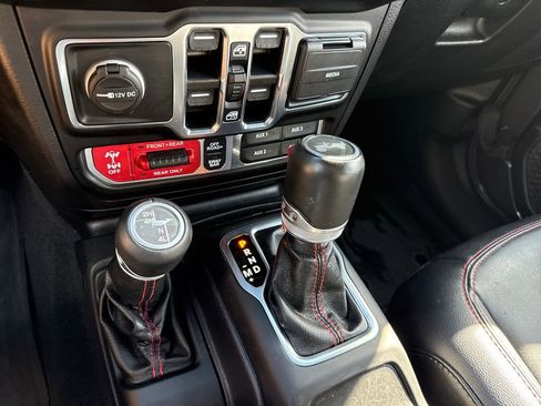 Used 2021 Jeep Wrangler Unlimited Rubicon image 23