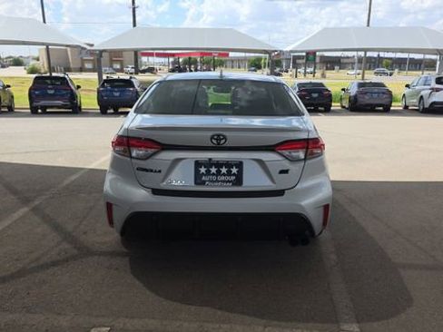 Used 2023 Toyota Corolla SE FWD image 7