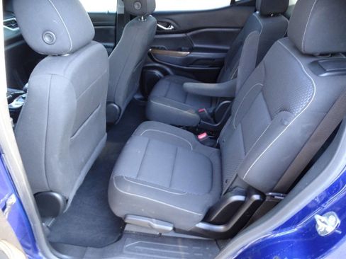 Used 2023 GMC Acadia AWD Elevation w/ Elevation Edition image 33