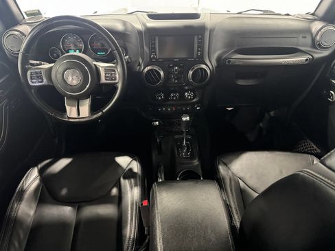 Used 2018 Jeep Wrangler Unlimited Sahara AWD/4WD image 28