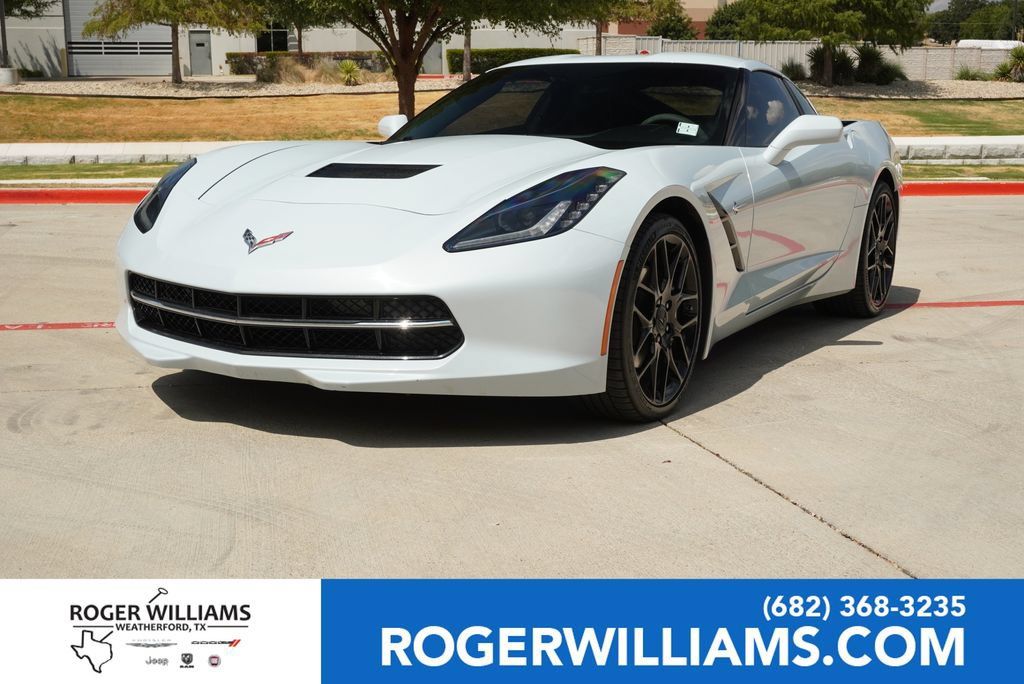 Used 2018 Chevrolet Corvette Stingray Coupe w/ 1LT RWD image 1