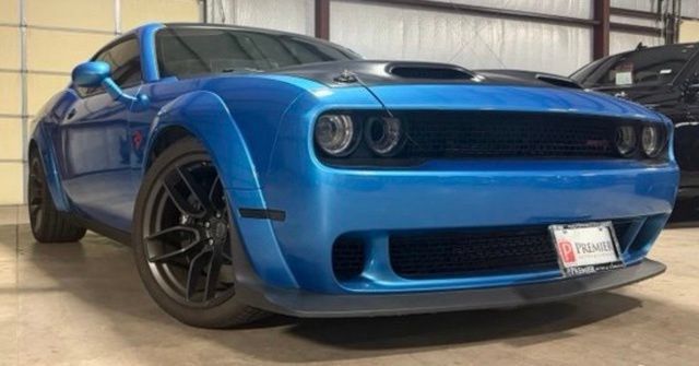 Used 2023 Dodge Challenger SRT Hellcat RWD image 1