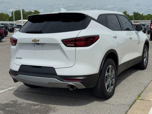 Used 2023 Chevrolet Blazer LT FWD image 3