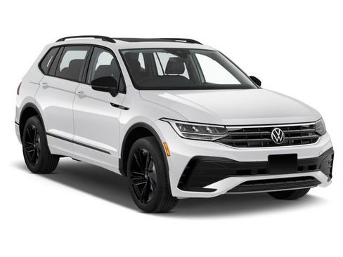Used 2023 Volkswagen Tiguan SE R-Line FWD image 1