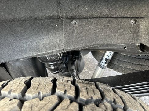 Used 2024 GMC Sierra 2500 Denali Ultimate image 18