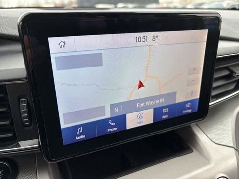 Used 2021 Ford Explorer XLT w/ XLT Sport Appearance Package image 22