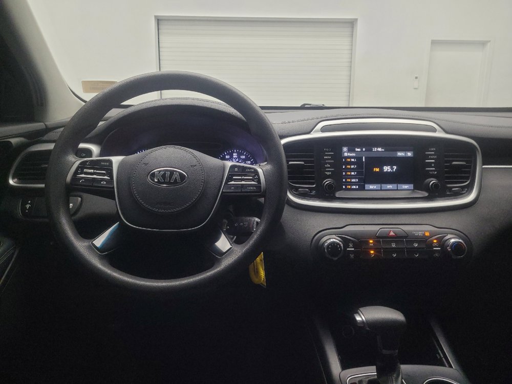 Used 2019 Kia Sorento L FWD image 22
