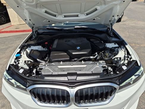 Used 2024 BMW 330i Sedan w/ Convenience Package RWD image 24