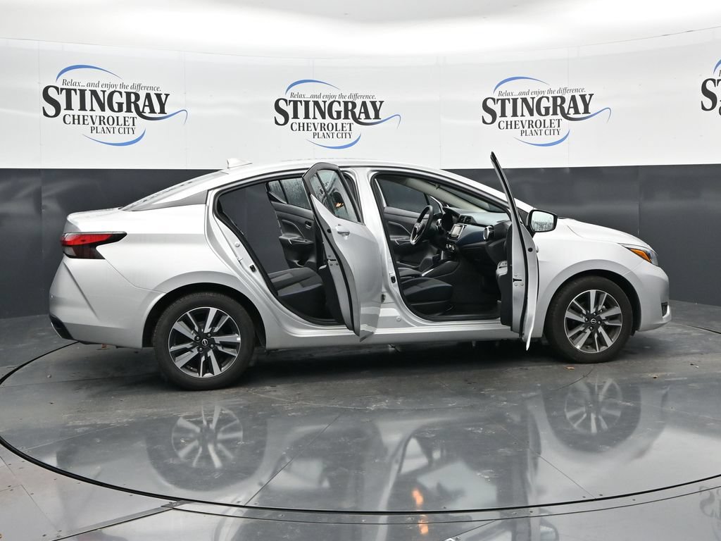 Used 2025 Nissan Versa SV FWD image 36