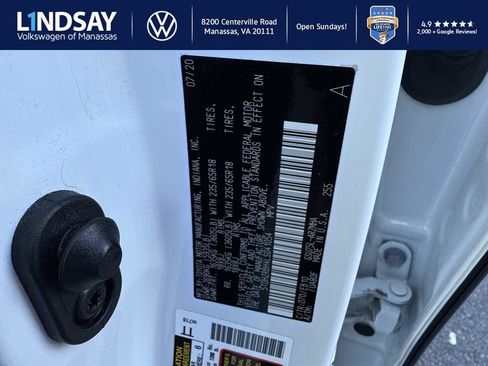 Used 2020 Toyota Highlander XLE image 25