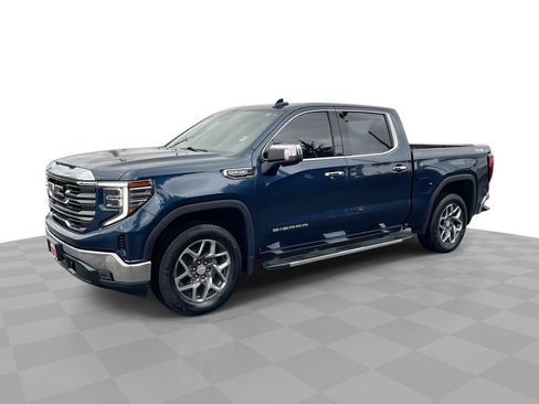 Used 2022 GMC Sierra 1500 SLT w/ SLT Convenience Package image 1