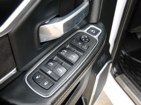 Used 2021 RAM 2500 Laramie w/ Night Edition image 20