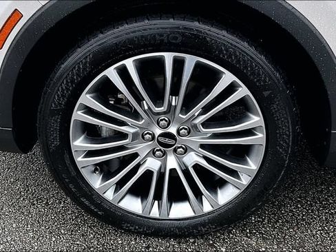Used 2017 Lincoln MKX Reserve FWD image 30