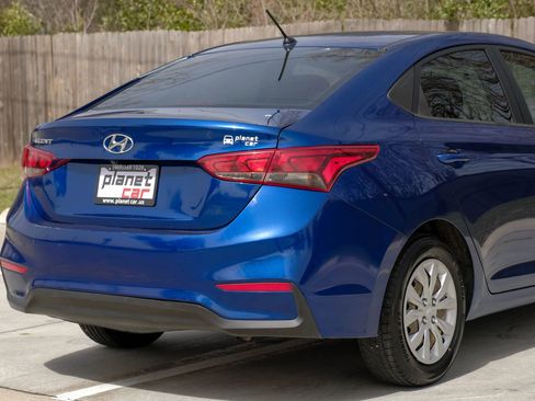 Used 2020 Hyundai Accent SE w/ Cargo Package image 11