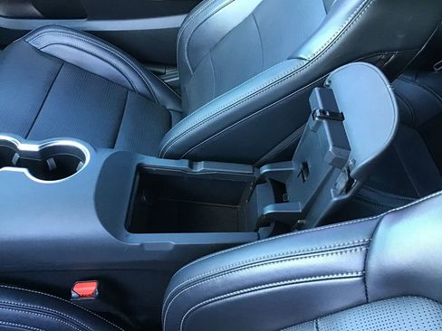 Used 2024 Ford Mustang GT Premium image 18